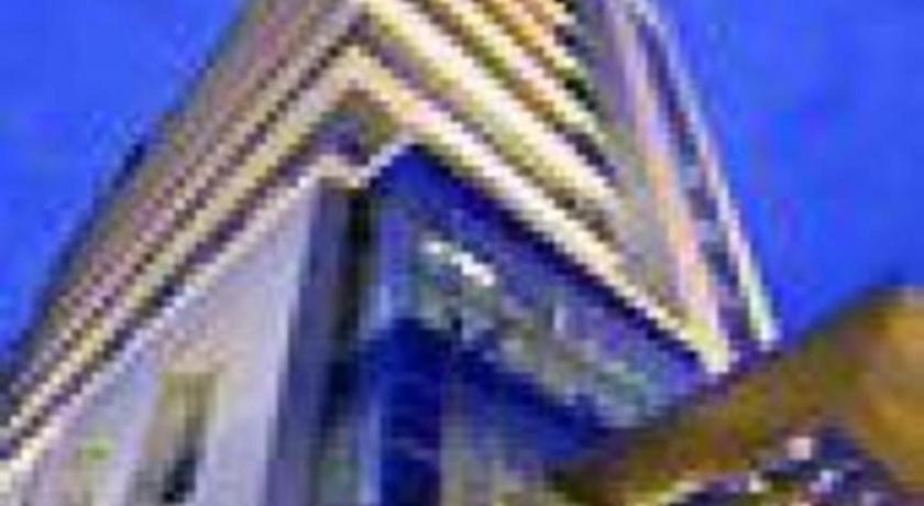 Hotel Santika Makassar Exterior photo